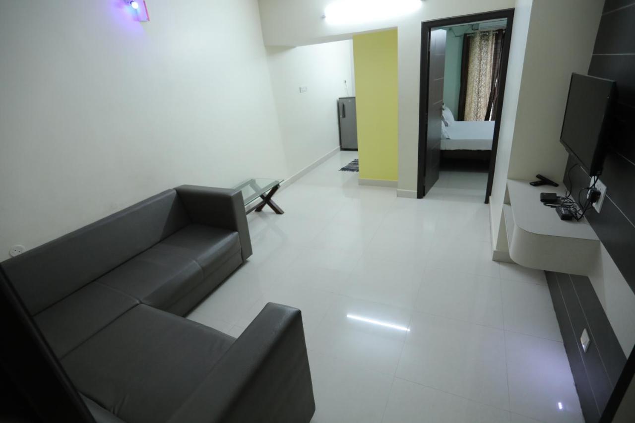 Moonlight Residency Hotel Tiruchirappalli Eksteriør billede