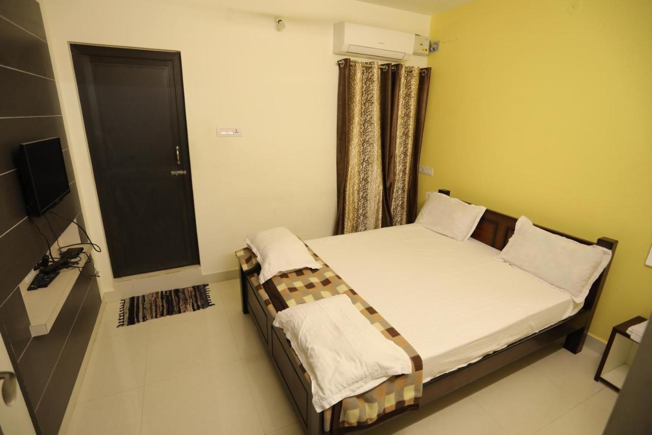 Moonlight Residency Hotel Tiruchirappalli Eksteriør billede